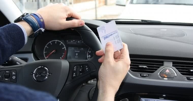 4 Alterações à carta de condução em 2017 - Economias