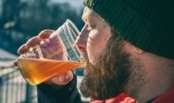 Proibição do plástico descartável no comércio e restauração: prazos, multas e alternativas